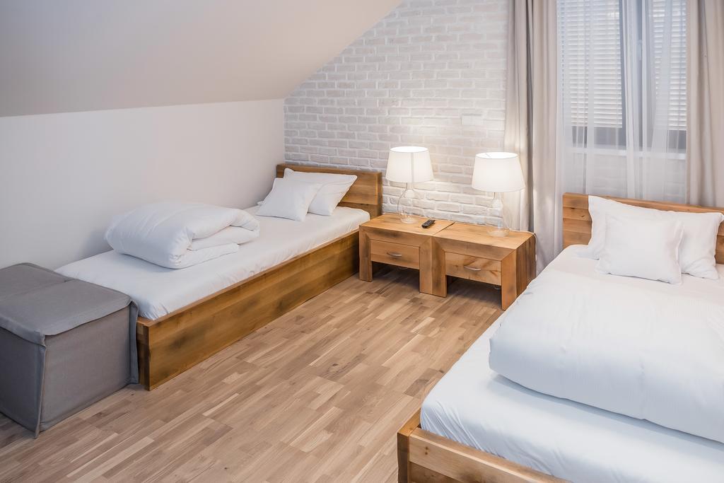 Hotel Naturum Milicz Extérieur photo